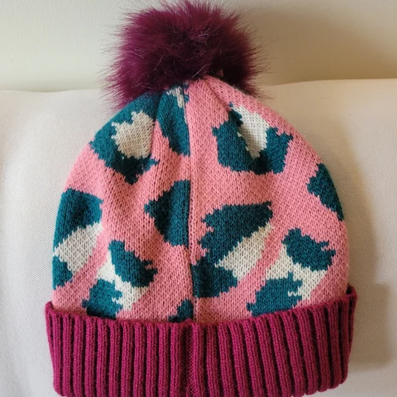 Juicy Couture Winter Hat - Picture 5 of 8